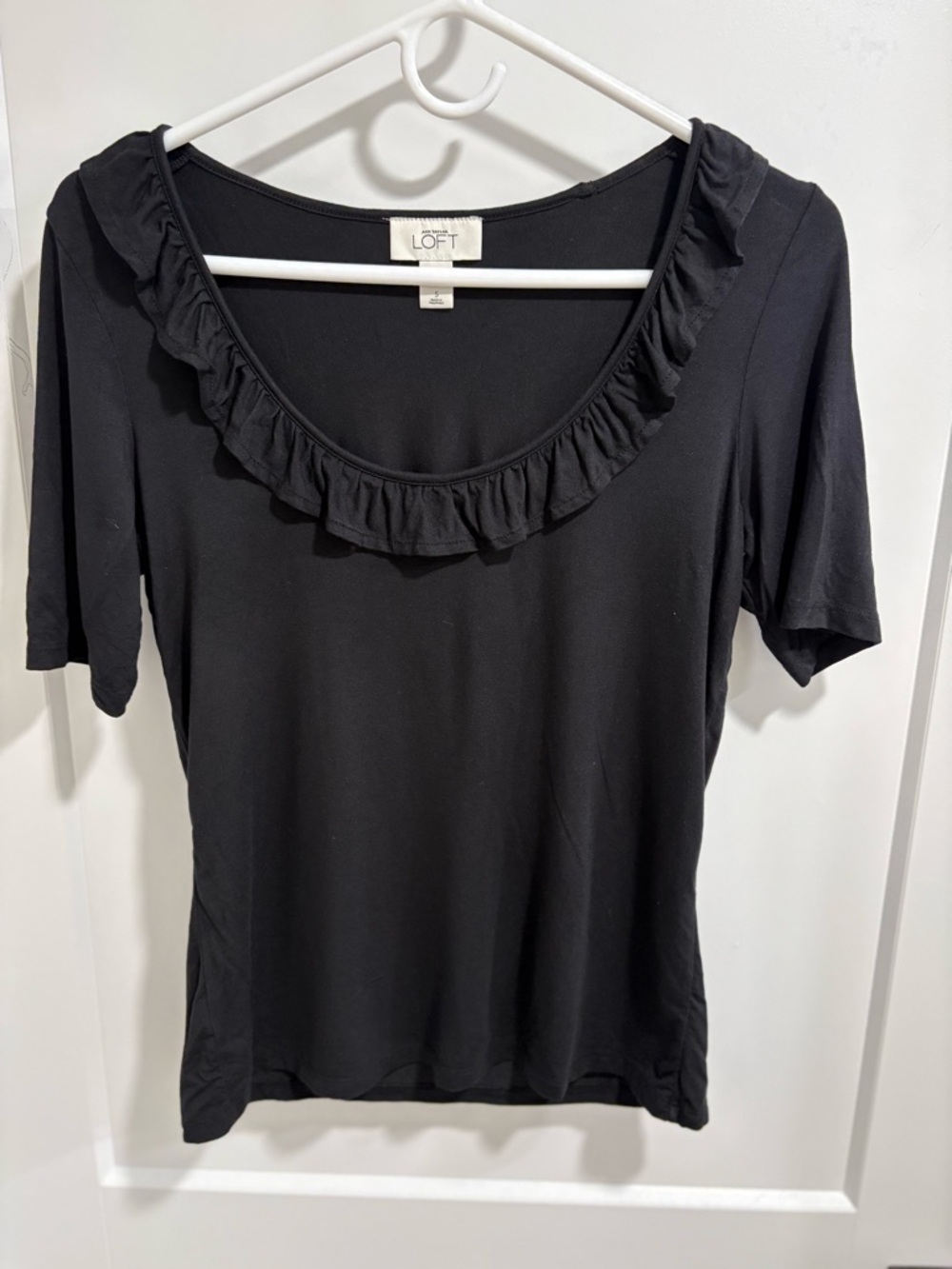 LOFT Black Ruffle Scoop Neck Short Sleeve Top